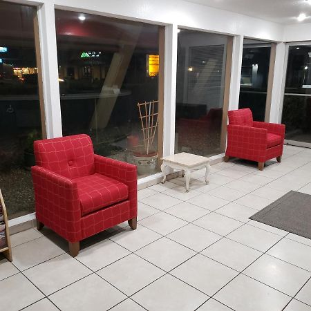 沙斯塔小屋酒店 雷丁 外观 照片