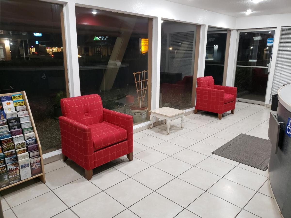 沙斯塔小屋酒店 雷丁 外观 照片