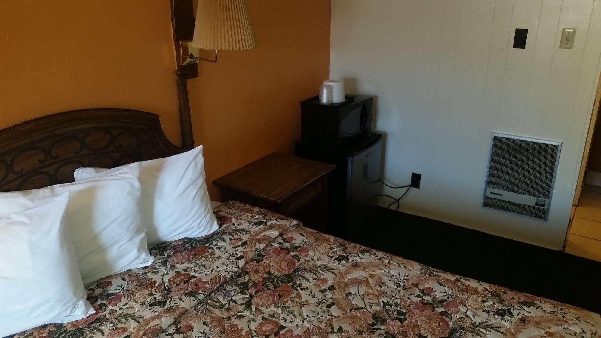 沙斯塔小屋酒店 雷丁 外观 照片