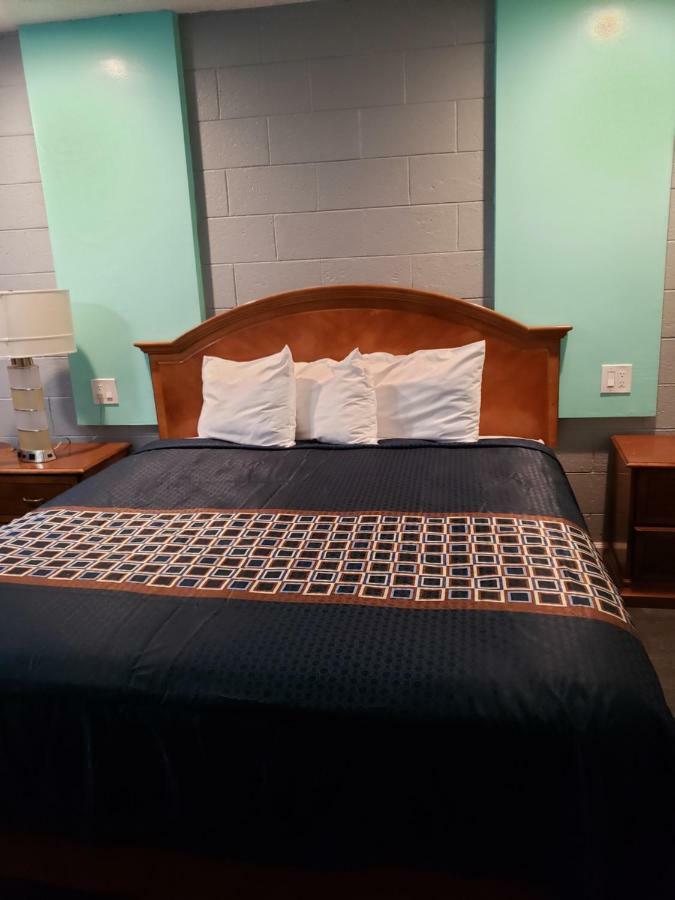 沙斯塔小屋酒店 雷丁 外观 照片